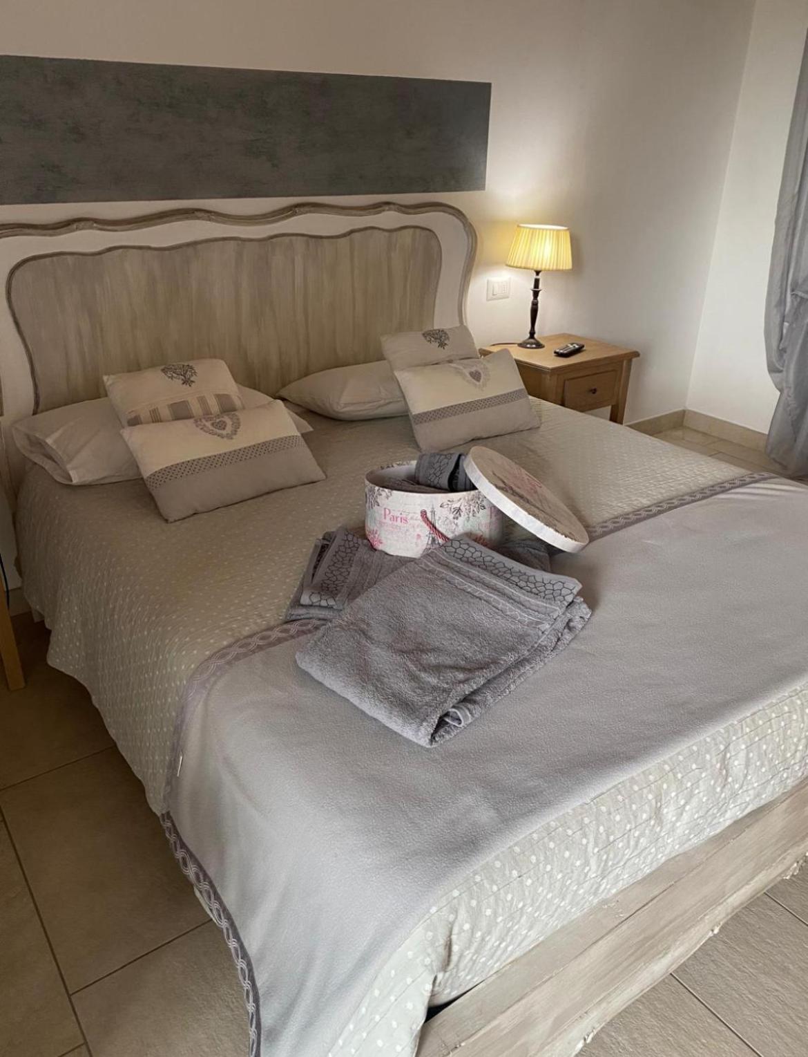 Orchidea Del Garda Rooms & Apartments Peschiera del Garda Buitenkant foto